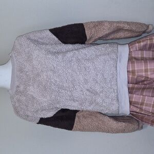 American Eagle Outfitters Textured Crew Neck Sweater - Cream and Brown